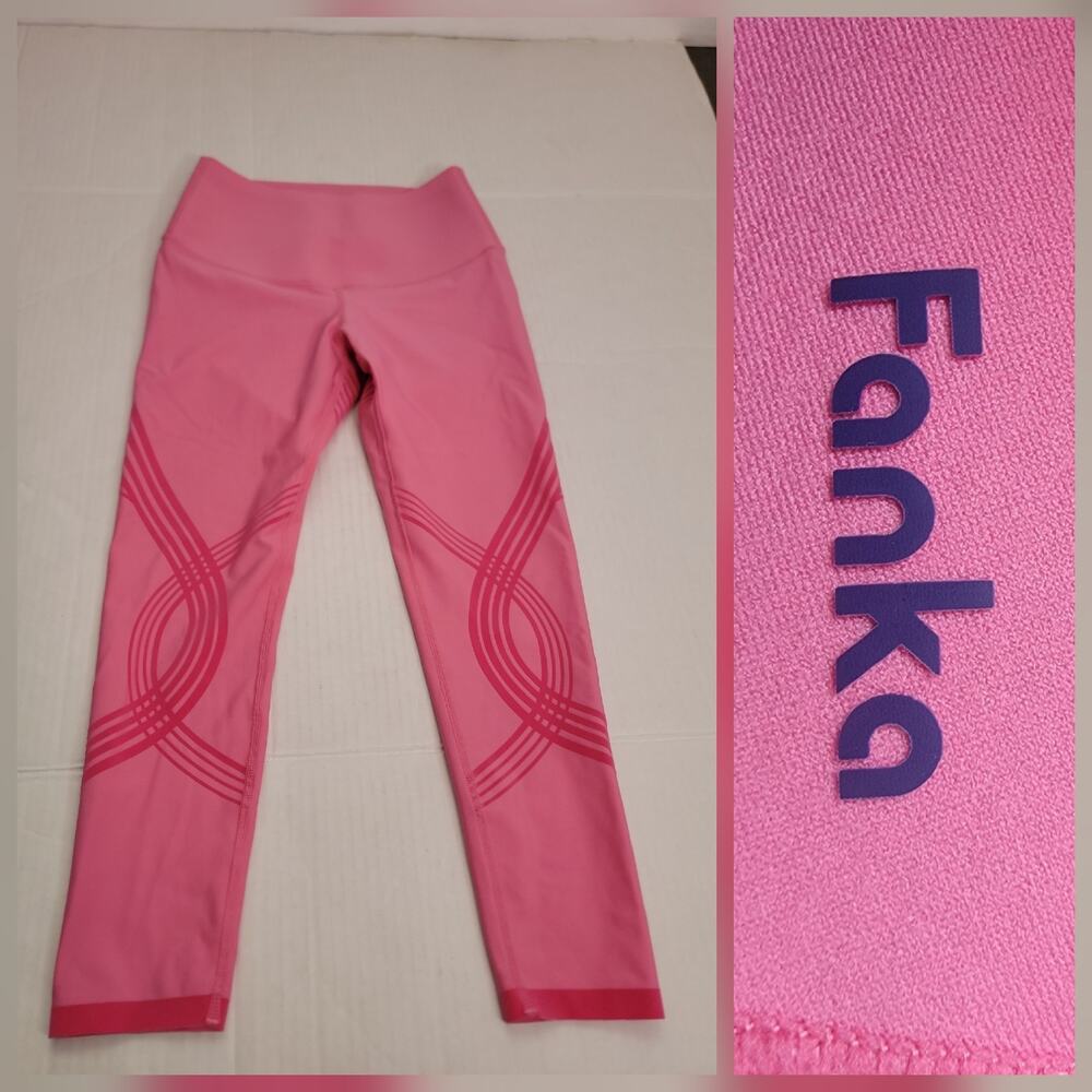 Fanka Body Sculpt 7/8 Leggings Reversible Wear size S Sugar Pink Gym Workout